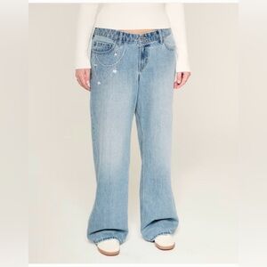 Low-Rise Light Wash Chain Embroidery Baggy Jeans